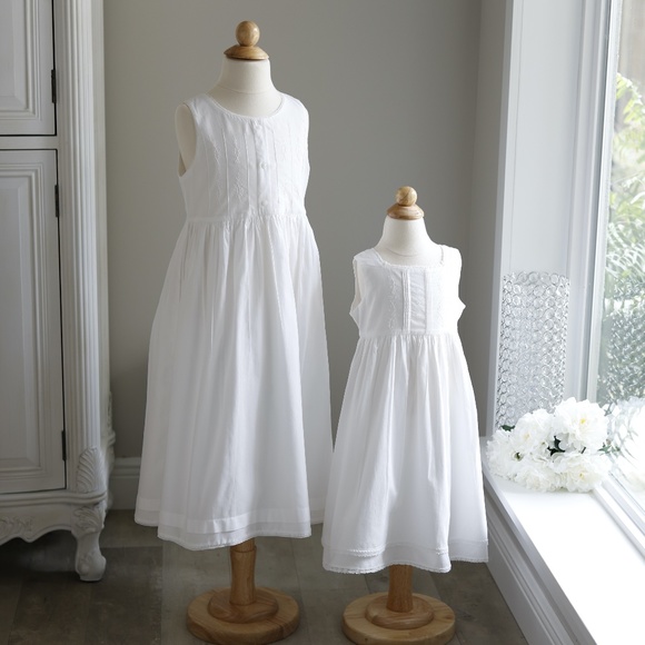 Strasburg White Cotton Sundress Embroidery Beach Portrait Vacation Beach Wedding - Picture 3 of 7